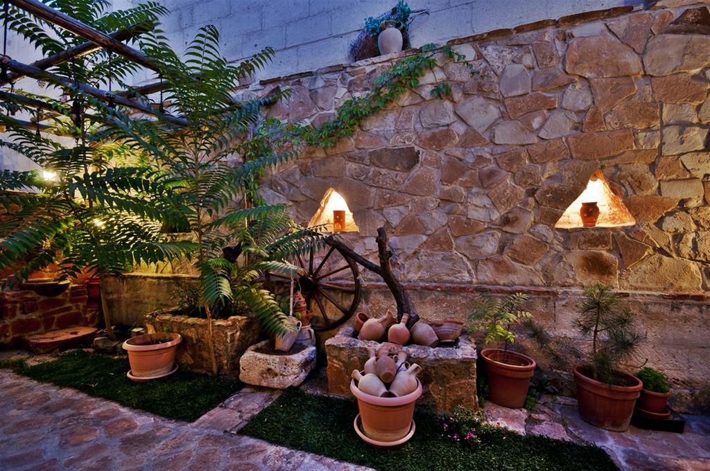 Adanos Konuk Evi Avanos Exteriér fotografie